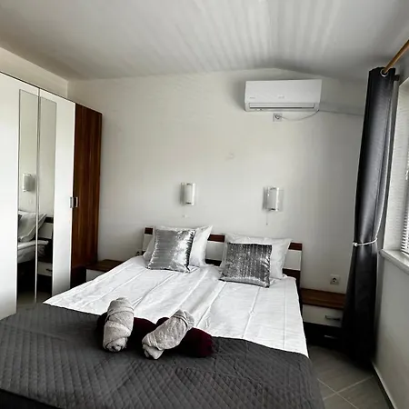 двустаен Apartament Ahtopol